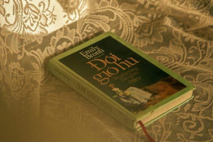 Read the Bridgerton Books in Order the Right Way to Avoid Spoilers
