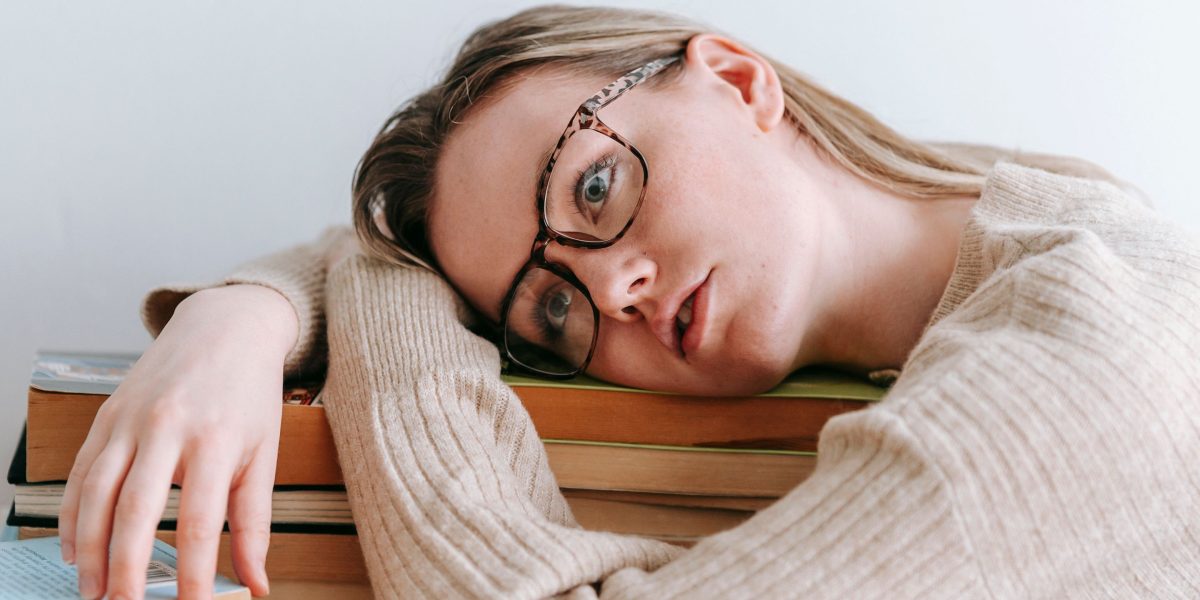 Navigating the vastness of online book stores can feel overwhelming when quality picks are buried.