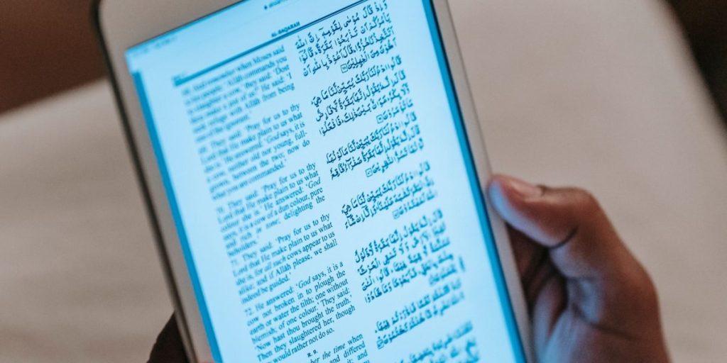 This article is a practical guide to finding quality science fiction books for free in 2026, showing where good stories live and how to reach them without spend...