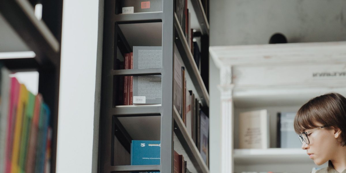 Navigating the vast landscape of sci-fi and horror can be daunting, making focused guides essential for discovering your next great read.
